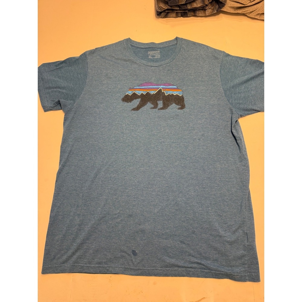 Patagonia Mens Fitz Roy Bear Graphic T-Shirt Blue Heather XXL Slim Fit 39106